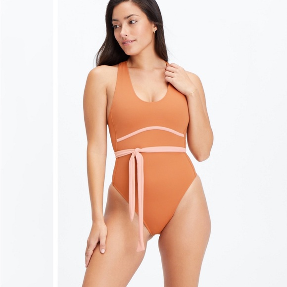 NWT Women's XL Fabletics One-Piece Swimsuit - Picture 1 of 10